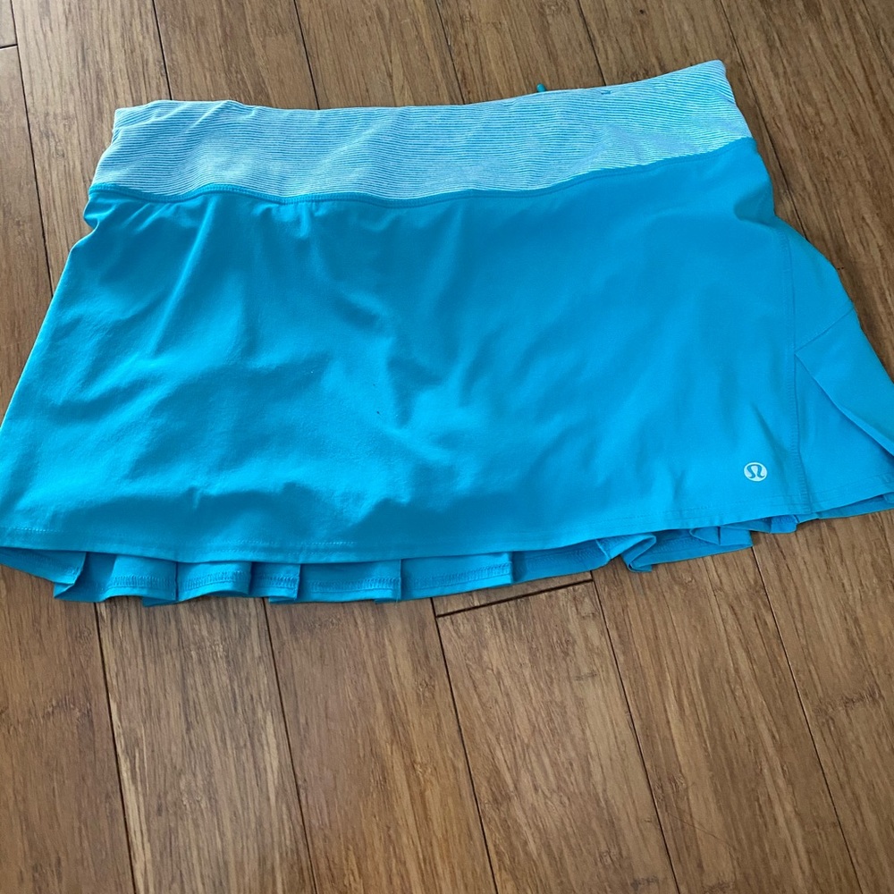 Lululemon energy skirt size 8